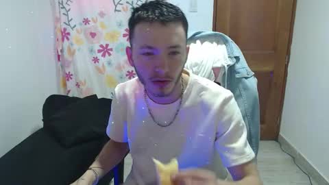 ariana_esteban07 online show from 5, 3, 2026