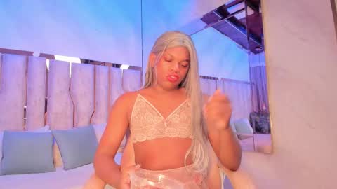 ariana_grande233 online show from 20, 3, 2026