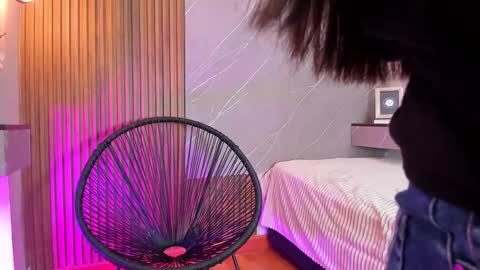 Ariana online show from 25, 2, 2025