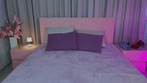 Snapshot of ariana_petite chatting on 30, 6, 2026 Ariana online show from 30, 6, 2026
