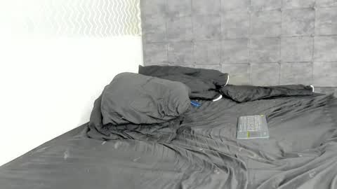 ARIANA SALAZAR online show from 9, 4, 2026