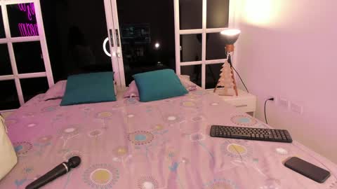 Ari online show from 17, 1, 2025