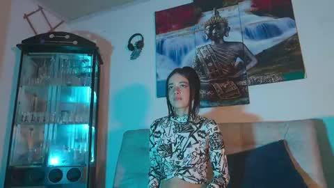 ariana_whitee online show from 28, 4, 2026