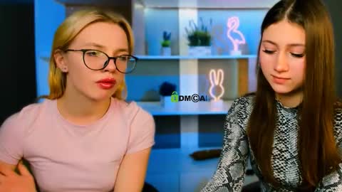 arianaa_cat online show from 26, 3, 2026