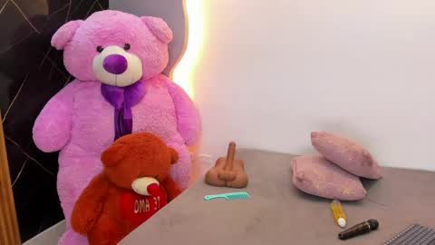 Ariana online show from 3, 6, 2026