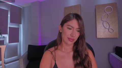 Ariana Dumont online show from 11, 2, 2026