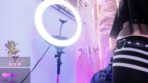 Ari  online show from 17, 11, 2025