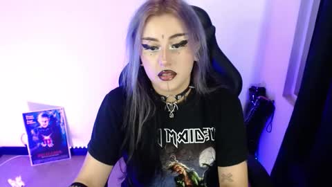 help me 100 hands up my OF is Free  online show from 6, 3, 2026