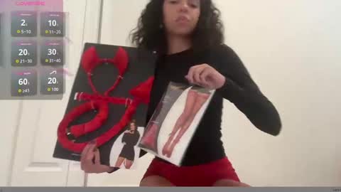 Snapshot of arianicolex chatting on 3, 10, 2025 Aria Nicole online show from 3, 10, 2025