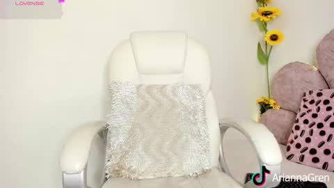 Snapshot of arianna_gren chatting on 17, 2, 2025 Arianna online show from 17, 2, 2025