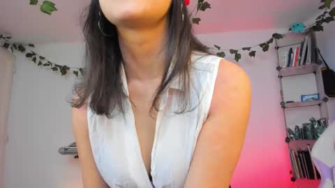 Arianna Rouse online show from 13, 10, 2025