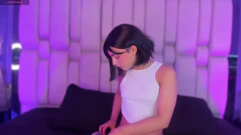 Welcome to Ari room online show from 22, 5, 2026