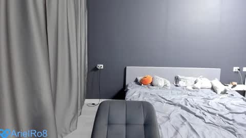 Snapshot of ariel_rouse chatting on 4, 12, 2025 Ariel online show from 4, 12, 2025