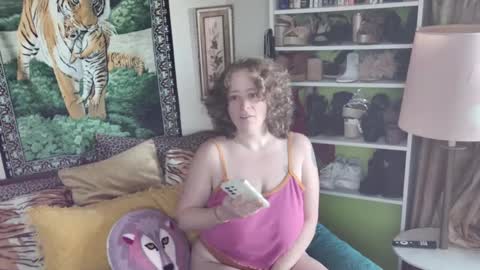 Snapshot of arielabai chatting on 9, 10, 2025 Arielle Ari online show from 9, 10, 2025