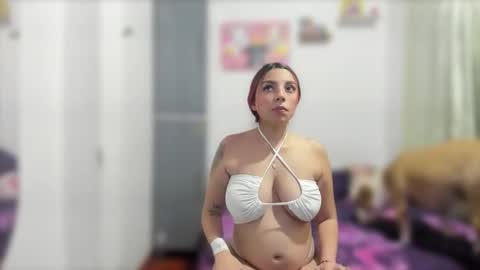 Stephany  online show from 24, 2, 2025