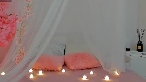 Snapshot of ariella_sol chatting on 10, 1, 2025 Ariella GTM3 Tue Wed Thu Fri Sat 0400 am-1030pm online show from 10, 1, 2025