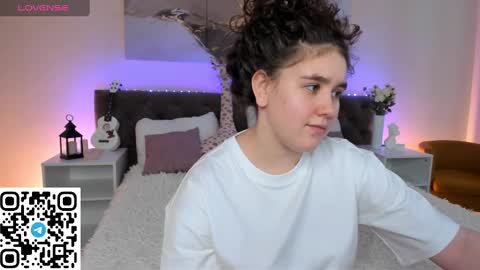 Snapshot of ariella_sol chatting on 28, 1, 2025 Ariella GTM3 Tue Wed Thu Fri Sat 0400 am-1030pm online show from 28, 1, 2025