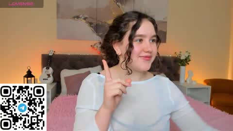 Snapshot of ariella_sol chatting on 30, 1, 2025 Ariella GTM3 Tue Wed Thu Fri Sat 0400 am-1030pm online show from 30, 1, 2025