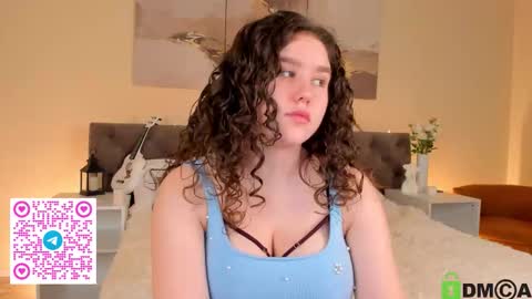 Snapshot of ariella_sol chatting on 12, 9, 2025 Ariella GTM3 Tue Wed Thu Fri Sat 0400 am-1030pm online show from 12, 9, 2025