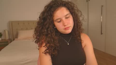 Snapshot of ariella_sol chatting on 7, 3, 2026 Ariella GTM3 Tue Wed Thu Fri Sat 0400 am-1030pm online show from 7, 3, 2026