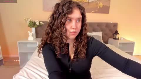 Snapshot of ariella_sol chatting on 11, 6, 2026 Ariella GTM3 Tue Wed Thu Fri Sat 0400 am-1030pm online show from 11, 6, 2026