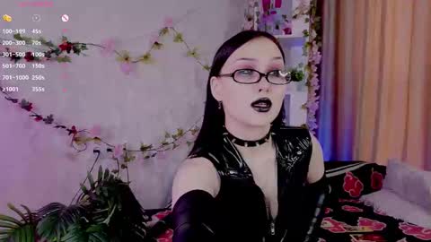 Dee online show from 10, 3, 2026