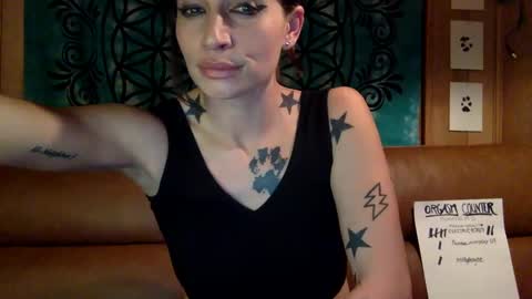 Snapshot of arielwyld chatting on 30, 12, 2024 ariel colin when hes here online show from 30, 12, 2024