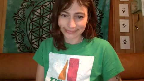 Snapshot of arielwyld chatting on 25, 1, 2025 ariel colin when hes here online show from 25, 1, 2025