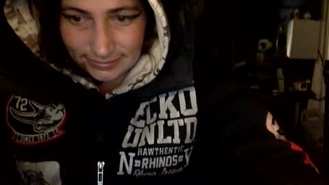 Snapshot of arielwyld chatting on 10, 11, 2025 ariel colin when hes here online show from 10, 11, 2025