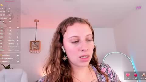 Snapshot of arii_1010_ chatting on 23, 7, 2026 Ari online show from 23, 7, 2026