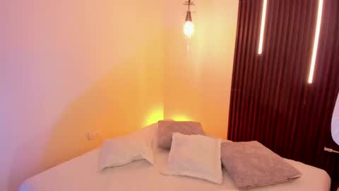  Arianna  online show from 23, 4, 2026