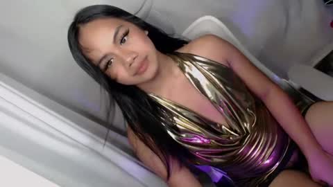 Snapshot of arilovesu chatting on 18, 6, 2026 hi follow me its ARI online show from 18, 6, 2026