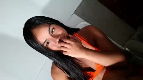 Snapshot of arilovesu chatting on 22, 6, 2026 hi follow me its ARI online show from 22, 6, 2026