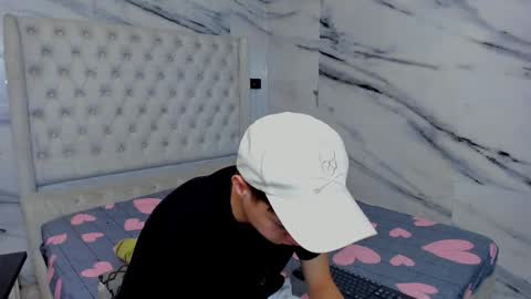 celina online show from 16, 12, 2025