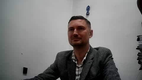 Snapshot of aristocratukr chatting on 4, 12, 2025 Aristocratu online show from 4, 12, 2025