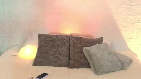 Snapshot of arivega chatting on 9, 5, 2026 Nice to meet you thumb up me please its important I LOOK MY BIO DOWN online show from 9, 5, 2026