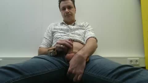 Snapshot of arjen87 chatting on 14, 2, 2025 arjen87 online show from 14, 2, 2025