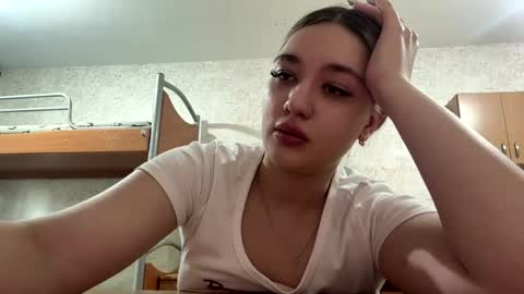 Snapshot of arlettaeavey chatting on 7, 6, 2026 Kate online show from 7, 6, 2026