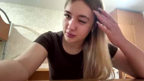 Snapshot of arlettaeavey chatting on 20, 6, 2026 Kate online show from 20, 6, 2026