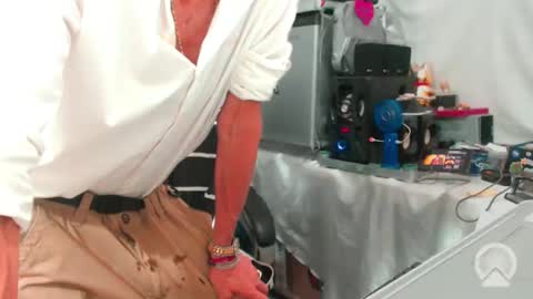 armaduradeacero online show from 24, 10, 2025