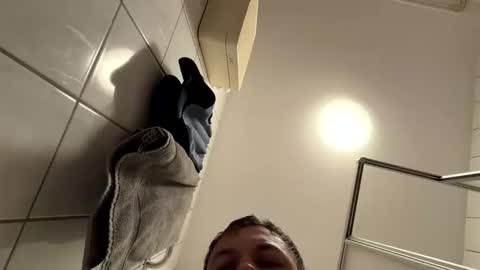 armyskater32 online show from 1, 4, 2026