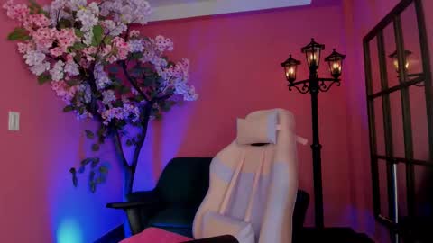 Arohom Lester online show from 25, 2, 2026