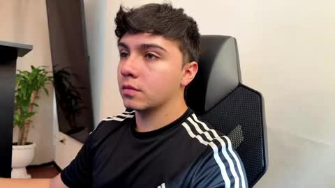 aron__cooper online show from 26, 4, 2026