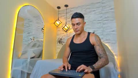 ARON BOLT online show from 18, 10, 2025