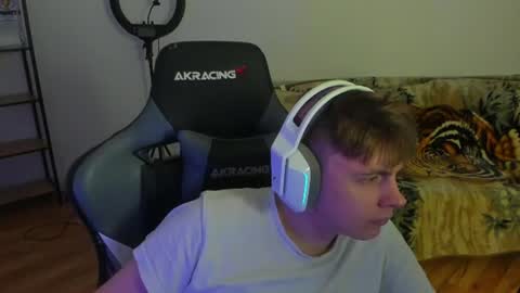 Snapshot of aron_neall chatting on 3, 7, 2026 biggest penis online show from 3, 7, 2026