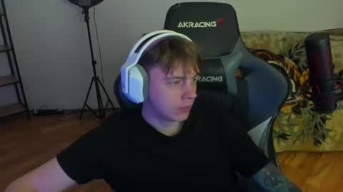 Snapshot of aron_neall chatting on 21, 7, 2026 biggest penis online show from 21, 7, 2026