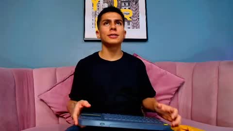 aron_pulse online show from 4, 5, 2026
