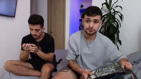 Aron Santoro online show from 22, 4, 2026