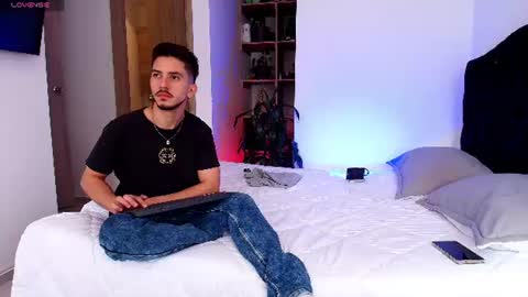 Snapshot of aron_santoro1 chatting on 20, 7, 2026 Aron Santoro online show from 20, 7, 2026