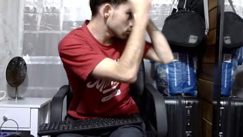 Aron G Franco online show from 6, 10, 2025